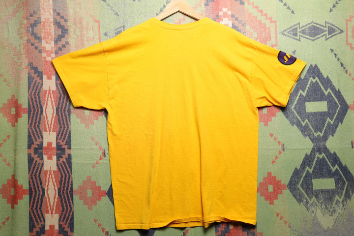 Lakers Forever Vintage T Shirt XL 2000s Yellow NBA