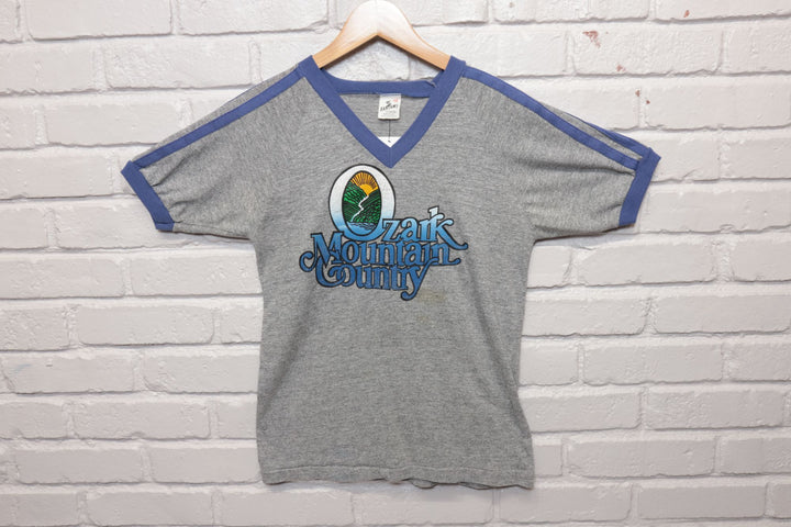 80s Vintage Ozark Mountain Country T Shirt Size Small