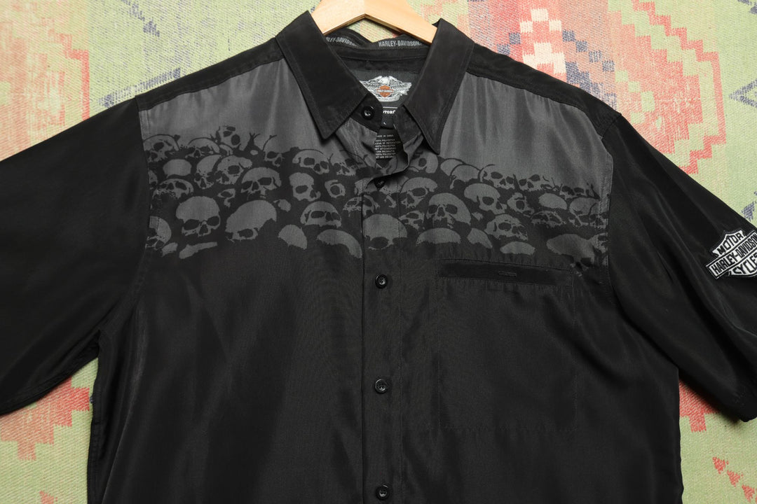 Harley Davidson Vintage  Skull Pile Shirt Large 2000s Biker Button Down