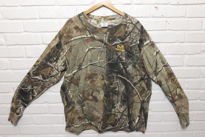 2000s Vintage Real Tree Camo LS T Shirt Size XXL