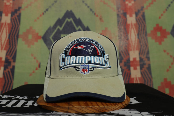 Patriots Super Bowl XXXIX Vintage Reebok Strap Back Hat 2000s