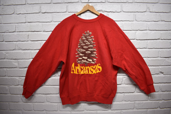 Beterbilt pinecone sweatshirt size xl (red/gold)