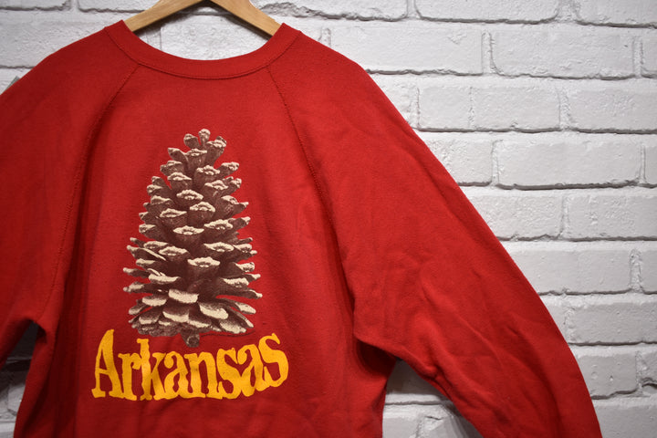 Beterbilt pinecone sweatshirt size xl (red/gold)