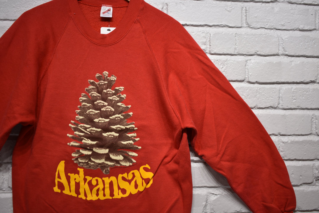 Beterbilt pinecone sweatshirt size xl (red/gold)