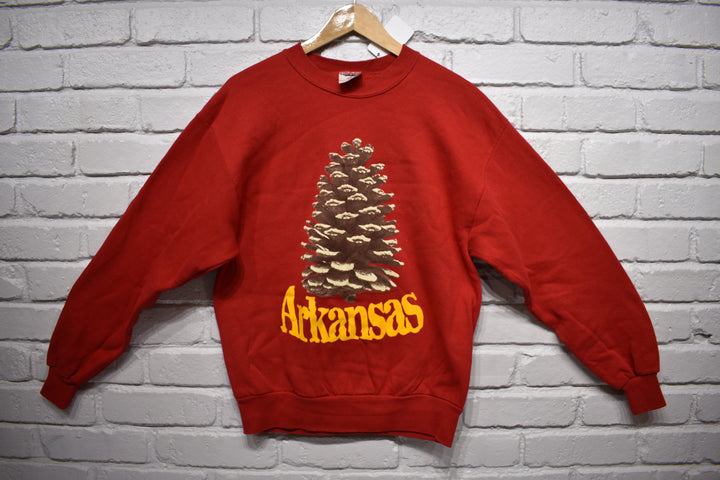 Beterbilt pinecone sweatshirt size medium (red/gold)